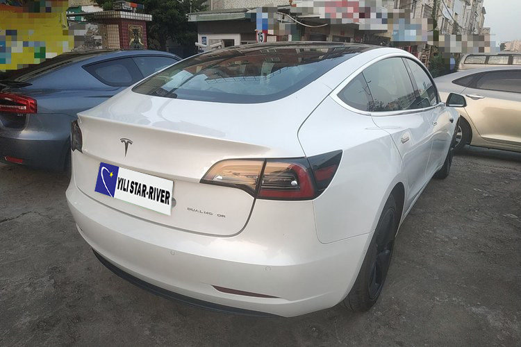 Tesla Model 3 460KM